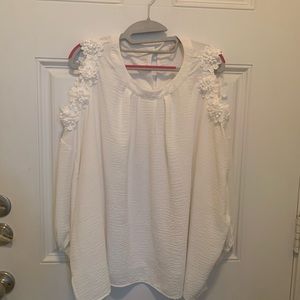 Beautiful dressy blouse by Oddi.